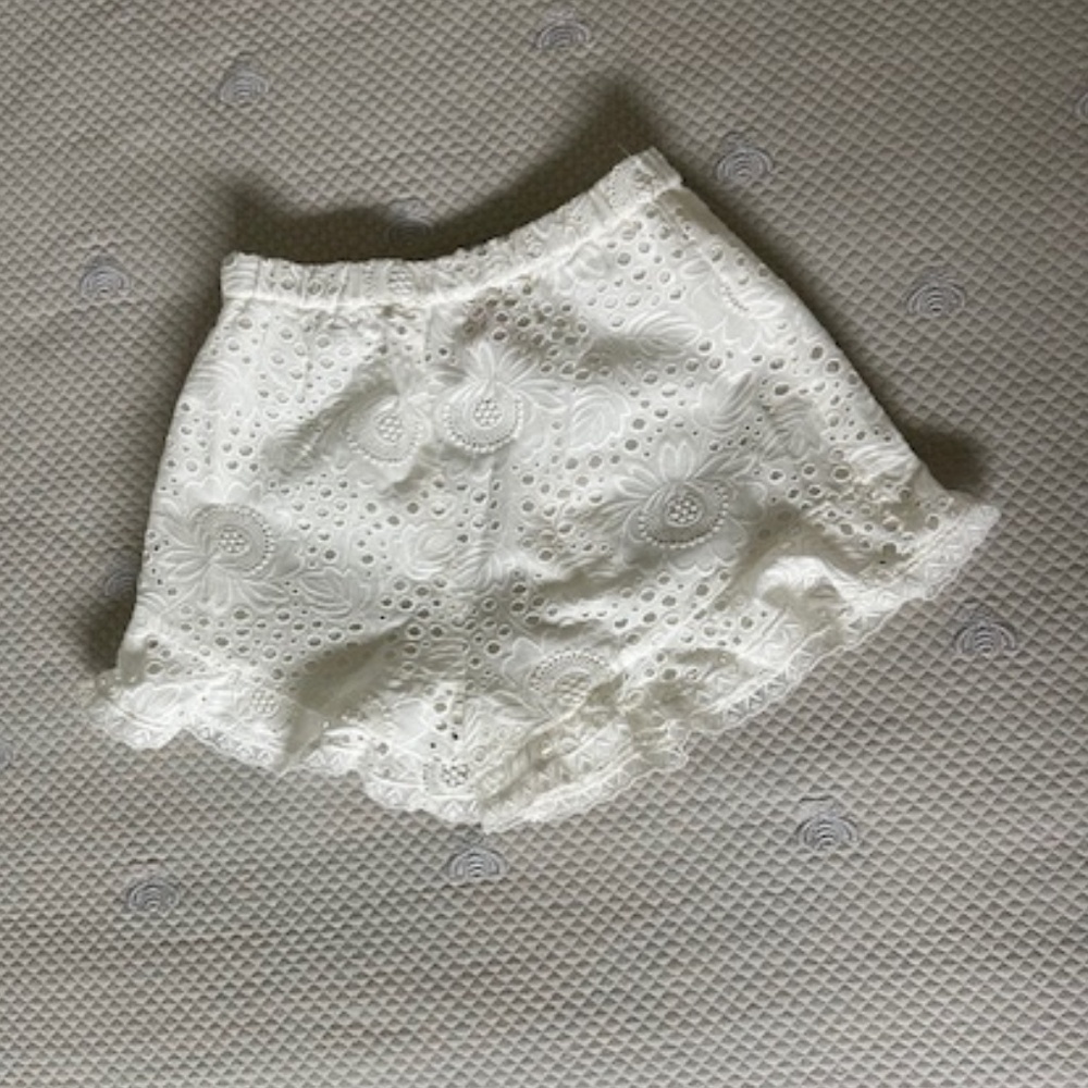 Zimmermann Kids Girls Eyelet Juniper Flounce Cotton Shorts, Size 6, White Color
